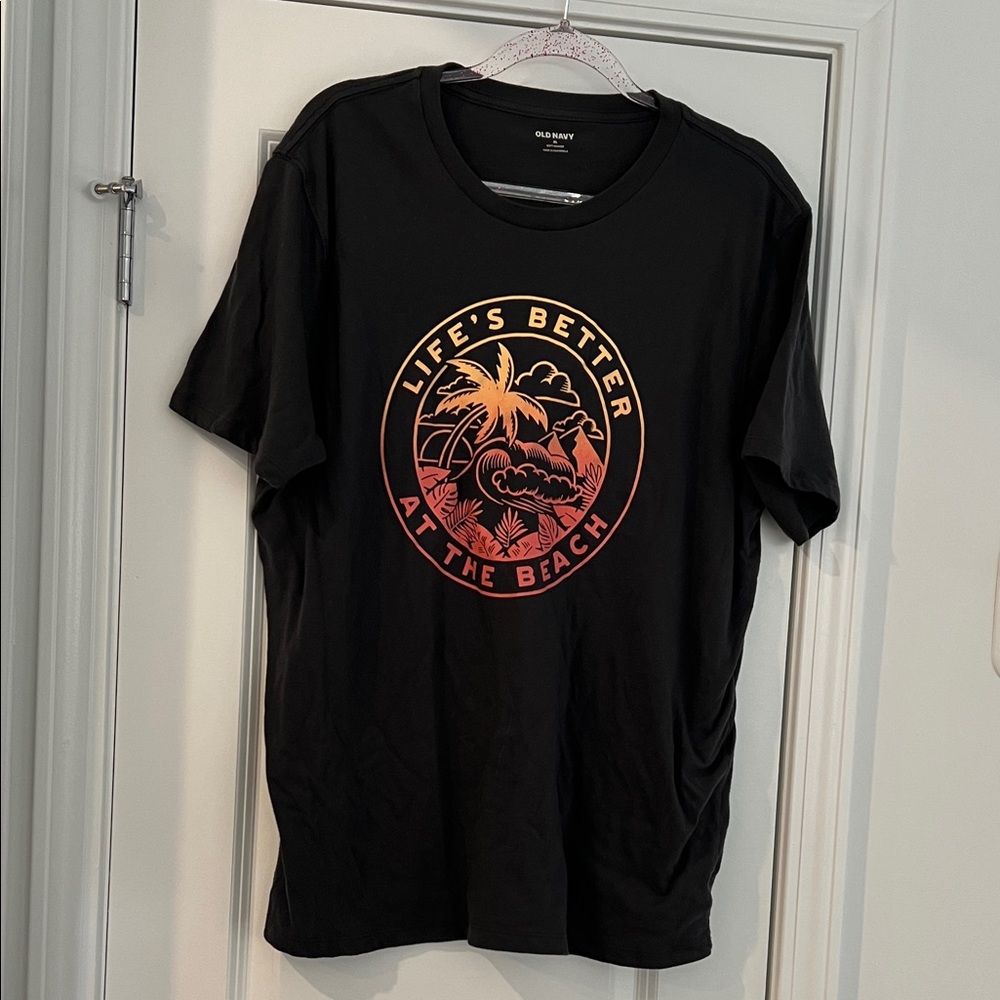 Women or men Old Navy Gray Short-Sleeve Tee with Sunset Beach Graphic